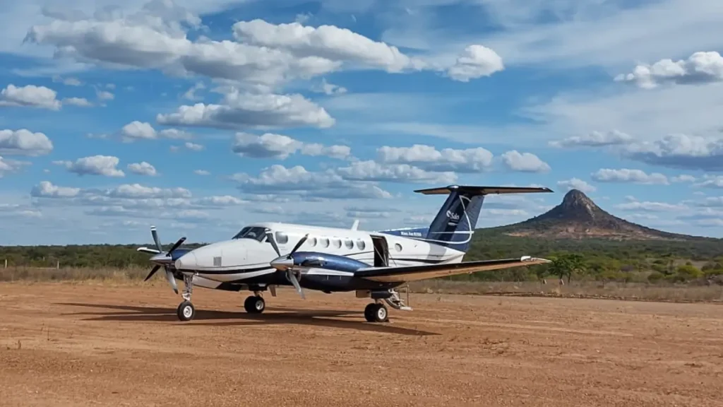 imagem de avião turboélice de táxi aéreo da Sales